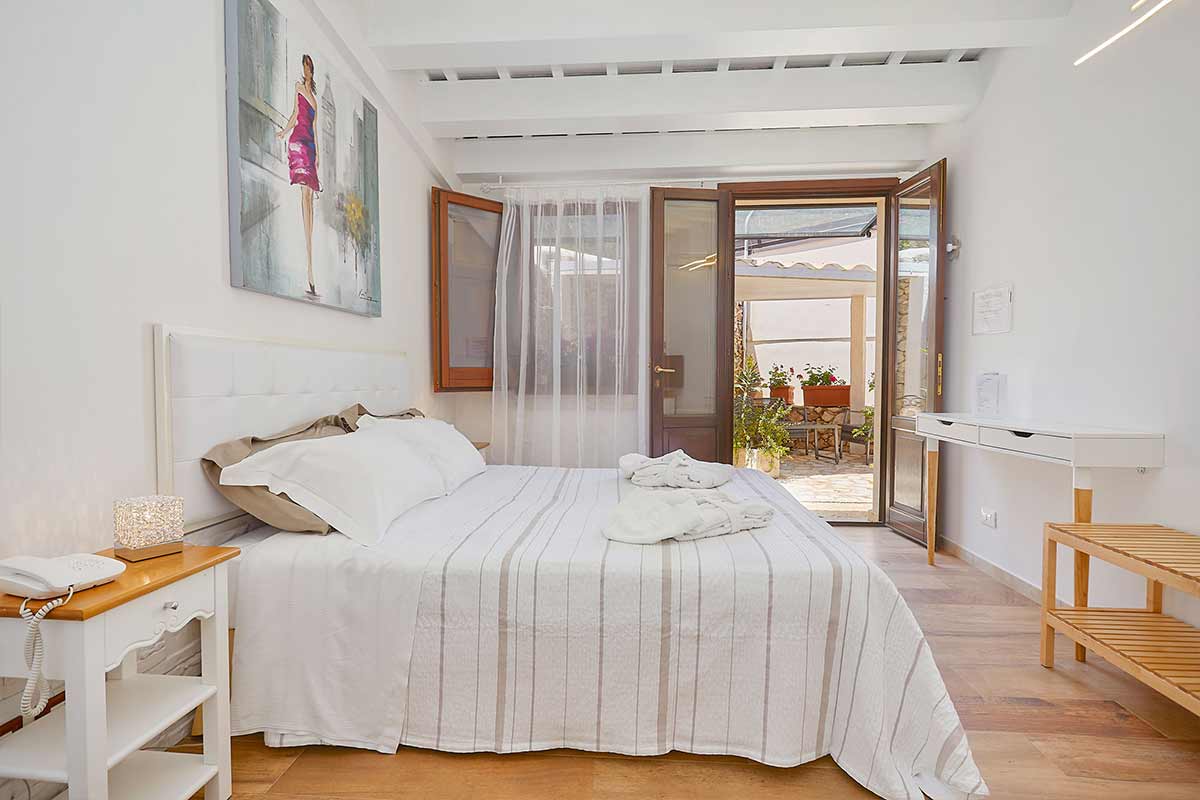 Superior room, Hotel La Tavernetta Scopello